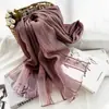 Bufanda Transpirable Ligera de Mezcla de Seda de Morera de Nuevo Estilo Transfronteriza con Rayas Verticales y Hilo Dorado, Bufanda Elegante de Alta Gama para Mujer