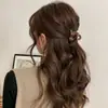 Presilha de garra pequena com laço de estampa de leopardo elegante para mulheres, acessório de cabelo versátil para penteados semi-presos, grampo de tubarão pequeno