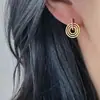Pendientes Geométricos Asimétricos Europeos y Americanos Transfronterizos Ins Textura de Lámina de Oro Apilada Acero de Titanio Chapado en Oro de 18k Pendientes de Disco para Quemar Incienso Mosquito