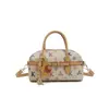 Bolsa pequena feminina 2026 novo modelo, estilo europeu e americano retrô elegante, bolsa de mão versátil e moderna, bolsa de ombro, bolsa pequena transversal