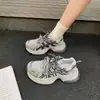 Zapatillas Versátiles Estilo Coreano Retro Tipo "Dad Shoes" para Mujer 2026 Nuevo Modelo de Primavera que Aumentan la Altura Suela Gruesa Malla Transpirable Zapatillas Calzado Casual