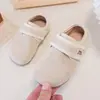 Zapatos de Frijol para Bebé Niña Nuevos Zapatos Planos de Suela Suave Zapatos de Otoño Birkenstock Zapatos de Velcro para Niña Zapatos de Piel Zapatos de Piel Simples