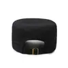 Gorra de visera plana para hombre, adecuada para todas las estaciones, gorra para protección solar al aire libre, gorra militar versátil de moda estilo coreano, gorra simple y elegante de pico de pato