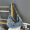 Bolso de hombro nuevo de gran capacidad 2026, versátil para el trabajo, adecuado para que los estudiantes lo usen en clase, bolso vaquero retro estilo coreano para mujer