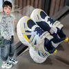 Novos tênis esportivos de verão para meninos, tênis estilo "dad shoes" em malha única, sapatos infantis para meninas, tênis casuais de sola macia, estilosos