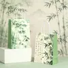 Bolsa de Regalo Estilo Chino con Diseños de Ciruelo, Orquídea, Crisantemo y Loto, Bolso Tote Estilo Chino, Bolsa de Regalo de Bambú Personalizada con Empaque de Cuero