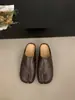 Zapatos de estilo coreano de nicho con separación de dedos tipo pezuña de cerdo para mujer, nuevos de verano 2026, versátiles, sin cordones, de punta cerrada, pantuflas perezosas