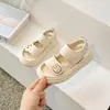 Sandalias Deportivas para Niñas 2026 Verano Nuevas Cómodas para Niños Pequeños con Velcro Punta Abierta Zapatos de Playa Suela Suave