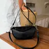 Bolsa de axila retrô de nicho para mulheres, nova moda 2026, bolsa versátil de ombro e transversal, superfície macia com toque de alta qualidade, bolsa de bolinho