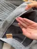 Nova coleção de inverno: Calças retas de mistura de lã cinza, de cintura alta, modeladoras e que valorizam a silhueta para mulheres, exalando um estilo sofisticado e elegante, perfeitas para o vestuário de trabalho.