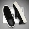 Zapatos de lona para hombre transpirables de otoño 2024 nuevos casuales de un paso perezoso zapatillas de lona con suela gruesa