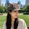 Sombrero Octagonal Delgado con Orejas de Gato y Forma de Nube para Mujer, Estilo Japonés, Suave y Versátil, Adelgazante, Boina Sombrero con Protección Solar para Salidas