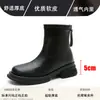 Botas Chelsea com Aumento Oculto de Altura para Mulheres, Novas Botas Elásticas de Solado Grosso 2025, Botas Martin Britânicas para Figuras Baixas e Magras