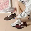 Ins versión coreana nuevos zapatos deportivos para mujer 2026 otoño estudiante deportivos casuales zapatos planos JCF6607