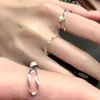 En stock diseño de nicho anillo fino de perla de alta calidad personalidad de moda moderno anillo para el dedo índice combinable estilo frío