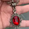 Nuevo collar gótico de cristal rubí de comercio exterior transfronterizo cadena doble de plata antigua collar de vampiro para mujer