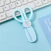Tijeras de manualidades infantiles de colores macaron con puntas redondeadas para prevenir lesiones accidentales, adecuadas para cortar papel de estudiantes y papelería DIY, al por mayor