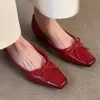 2026 Novos Sapatos Mary Jane Femininos da Moda Tendência com Salto Baixo Aumentador de Altura e Laço para o Trabalho, Sapatos Pequenos de Couro Versáteis