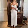 Nuevo Estilo Primavera y Verano 2026 Falda de Tirantes Halter Retro Francesa Vestido Adelgazante para la Cintura de Mujer Falda Larga de Encaje