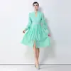 Top Elegante de Moda de Nicho Estilo Francés para Mujer, Resistente, Bordado Hueco, Cuello en V, Manga de Linterna, de Botones, Ceñido a la Cintura, Adelgazante