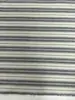Tela de rayas teñidas en hilo lista para envío en base beige, adecuada para ropa de mujer y hombre, camisas, vestidos, forros, tela de moda de retorno rápido