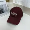 Boné de Baseball Color Block com Bordado de Letras Desgastado para Mulheres, Moda Americana Versátil para Primavera e Verão Que Faz o Rosto Parecer Menor