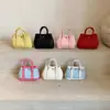 Bolso de Hombro Pequeño de Moda para Mujer Otoño 2025 Nuevo Bolso Cruzado Minimalista Bolso de Mano Literario de Moda Bolso Cuadrado Pequeño