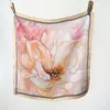 Pañuelo cuadrado de acuarela de peonías JM para mujer, elegante bufanda de seda, pañuelo decorativo multiusos para el cuello, se puede usar como bufanda para el cuello o turbante para ir al trabajo