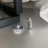 Aretes de Zirconia Diamante Flash Estilo Frío Estilo Francés Lujo Ligero Combinable Único Nicho Alta Gama 2024 Nuevos Aretes