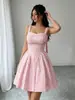 Vestido Rosa Jacquard con Tirantes Finos y Borlas de Pedrería y Perlas en la Cintura, Vestido de Cóctel Corto Voluminoso al por Mayor