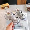 Zapatos para niños 2026 otoño nuevos zapatos casuales de moda para niños niños antideslizantes ligeros deportivos para correr para niños mayores