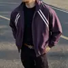 Jaqueta listrada retro americana com gola alta para homens, casaco estiloso da moda de outono com caimento solto, corta-vento esportivo masculino