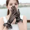 Luvas de Malha Finas Sexy de Verão Preto e Branco Vermelho Etiqueta Casamento Feminino Alta Elasticidade Elastano Proteção Solar Luvas de Presente