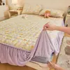 Saia de Cama e Colcha Classe A Dois em Um Colcha de Leite para Outono e Inverno Saia de Cama Espessa Quente Antiderrapante Conjunto de Três Peças
