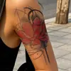 Pegatina de tatuaje de loto rojo de línea abstracta, pegatina de loto colorida para la parte superior del brazo y el antebrazo, pegatina de tatuaje temporal impermeable