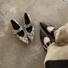 Zapatos bajos de oveja con estampado de serpiente para mujer, zapatos de tacón plano, nuevo modelo de otoño, piel genuina, una correa con hebilla, zapatos Mary Jane de punta, botas de mujer, talla 40