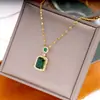 Brincos de Cristal Esmeralda Estilo Transmissão Ao Vivo, Conjunto de Colar e Anel Fashionable Retrô de Alta Qualidade, Brincos Elegantes e Luxuosos