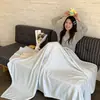 Manta quente casual de veludo macio e glutinoso tipo neve estilo coreano com pequenas flores, hipoalergênica, decorativa para sofá, manta de coral