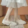 Sapatos fofos estilo Chanel pequeno para mulheres, outono e inverno, para usar ao ar livre, com fleece adicionado, branco, celebridade da internet, sem cadarço, sapatos de dirigir, novo estilo 2026, algodão