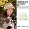 Acessório de Cabelo Chapéu Branco Vintage Estilo Francês, Chapéu de Socialite Internacional Estilo Hepburn, Acessório Chapéu Bucket Estilo Chanel Outono e Inverno