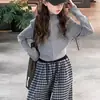 Conjunto de Niña Primavera 2026 Nuevo Elegante Otoño Casual Suéter de Punto a Cuadros para Niños y Pantalones de Pierna Ancha para Niñas Mayores