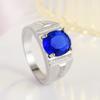 Anillo de diamantes en forma de huevo azul real dominante chapado en platino Moda europea y americana nuevo anillo de diamantes de cristal azul ovalado con incrustaciones