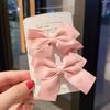 2 horquillas con lazo de oso blanco leche para niña, lindas pinzas laterales de Corea del Sur, pinzas para el cabello con cabeza rota en la parte posterior, accesorios para el cabello