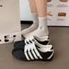 Zapatos de Entrenamiento Alemanes Estilo Ballet Suela Gruesa para Mujer 2026 Nuevo Otoño Súper Calientes Casuales Deportivos Zapatos Individuales Estilo Hong Kong Zapatos Blancos