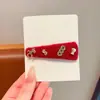 Pasador de Año Nuevo 2026 Rojo de Felpa Lateral con un Toque de Lujo, Pinza para Flequillo, Accesorio para el Cabello del Año del Caballo, Pasador para la Frente