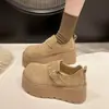 Zapatos de mujer tipo Birkenstock con plataforma de suela gruesa para aumentar la altura, cobertura total, nuevo modelo otoño 2026, mocasines sin cordones para personas menudas