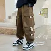Z1316 Meninos Yang Precoces Moda Nova Outono 2024 Calça Cargo de Bolso Tridimensional Solta Tendência