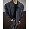 Chaqueta para Hombre Color Café-Marrón Vintage Estilo Old Money, Marca de Tendencia Otoñal, Chaqueta de Piloto Americana de Alta Gama con Parches a Cuadros