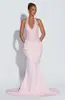 Vestido de Gala Europeu 2026 com Gola Halter, Decote em V Profundo, Patchwork, Lantejoulas, Luxo Leve, Franzido, Cintura Marcada, Justo nos Quadris, Cauda Longa