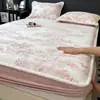 Falda de Cama Gruesa de Felpa de Leche Tallada para Invierno, Pieza Única, Manta de Coral Fleece con Forro de Terciopelo, Protector de Colchón de Felpa, Juego de Tres Piezas